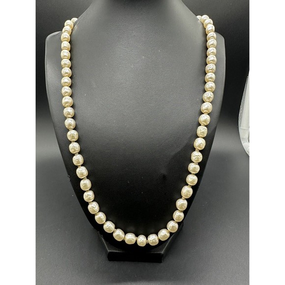 Vintage Miriam Haskell Knotted Baroque Pearl Necklace 24” - Picture 3 of 8